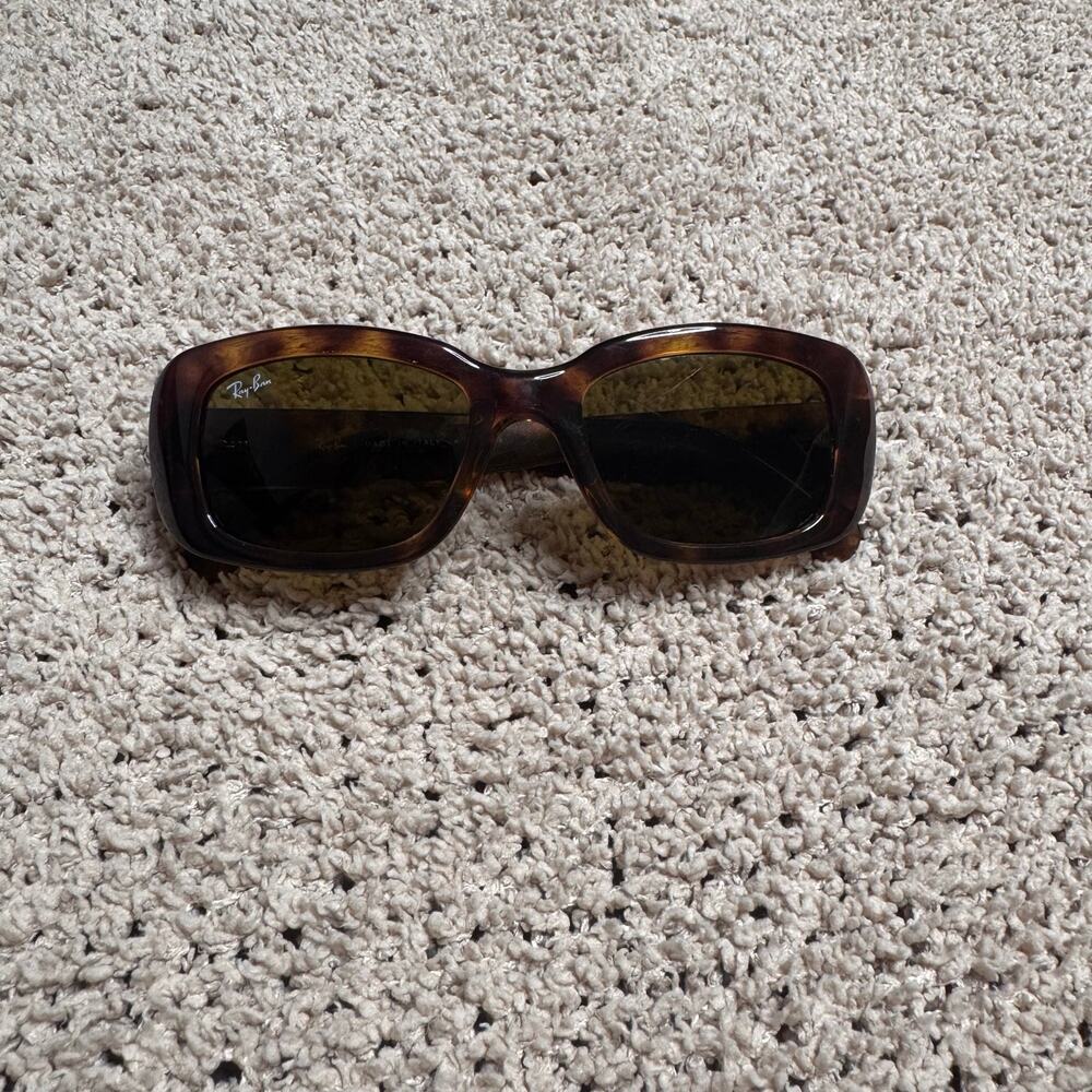 Ray-Ban Sunglasses - RB2221